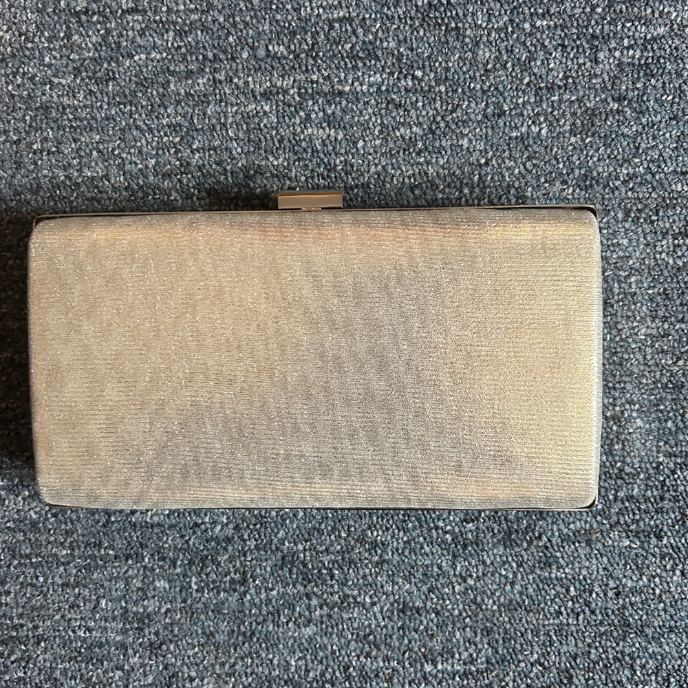 Elegant Pearl-Embellished Evening Clutch with Chain Strap Formal Wedding Prom - Picture 4 of 11